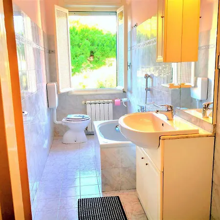 Casa Vacanze Nonna Gina S. Bartolomeo Al Mare * San Bartolomeo Al Mare